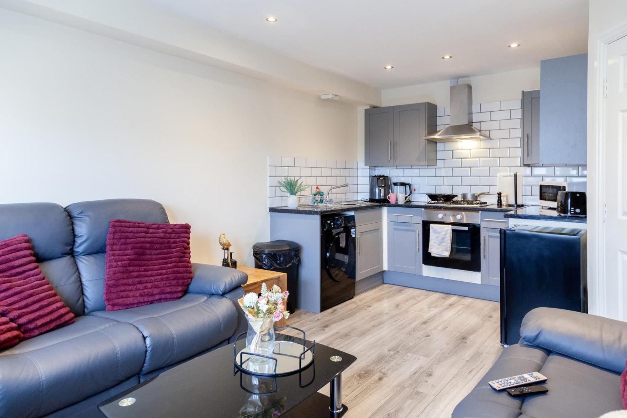 Pinfold Court Apartments Knowsley Exterior photo