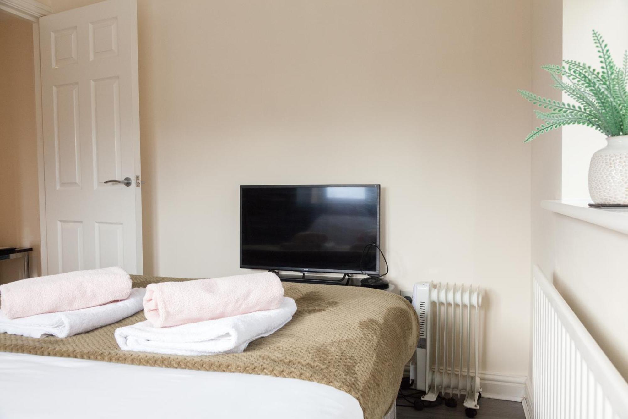 Pinfold Court Apartments Knowsley Exterior photo