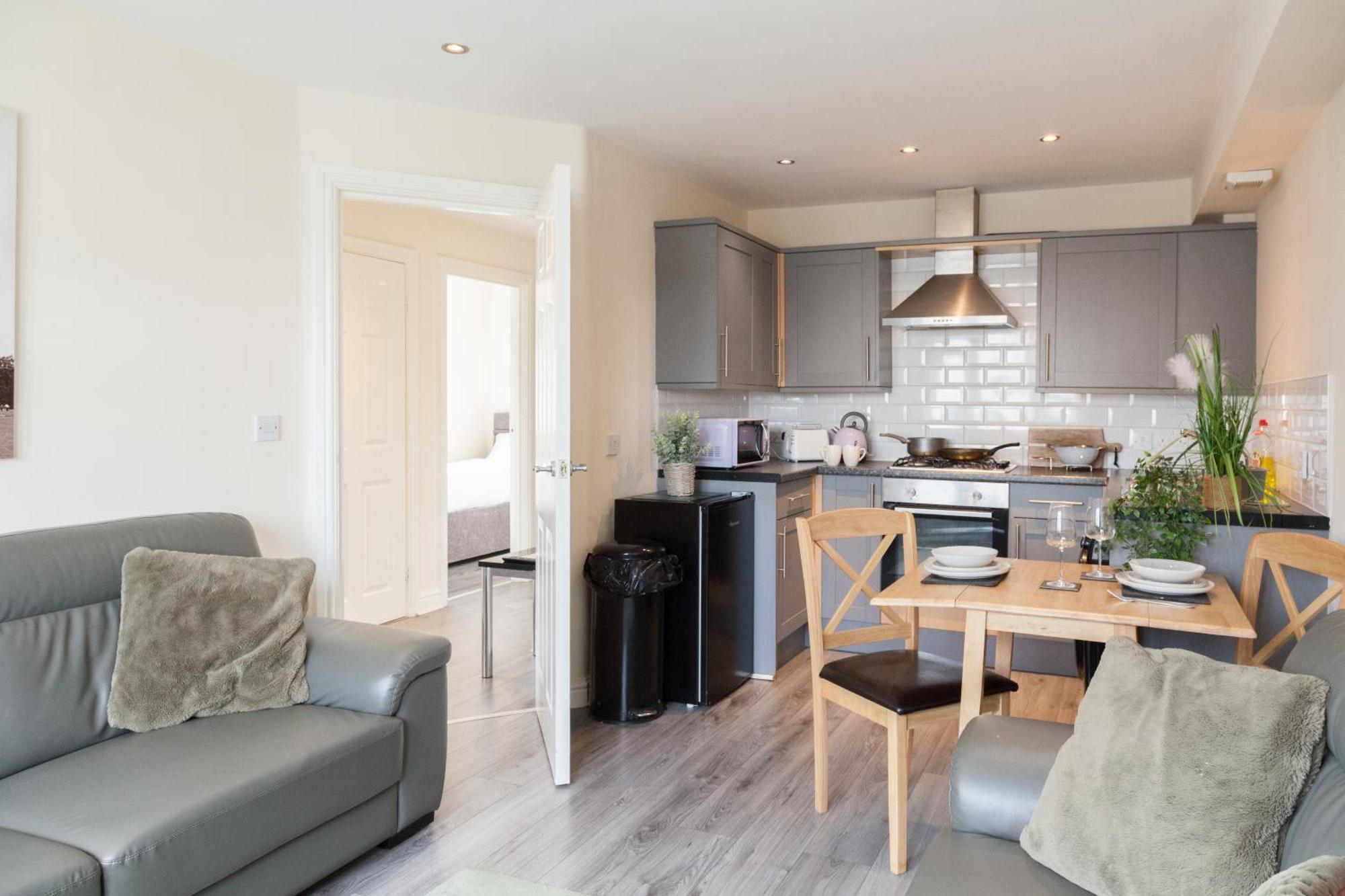Pinfold Court Apartments Knowsley Exterior photo