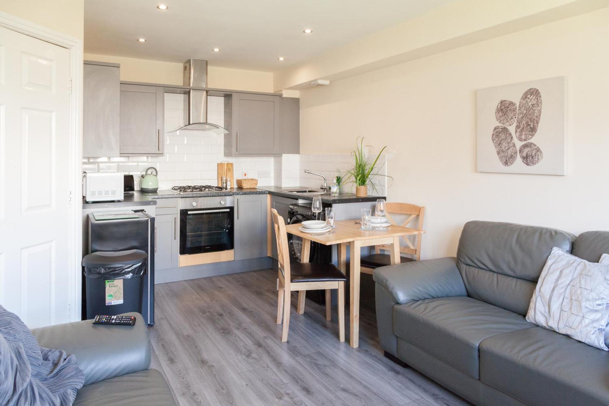 Pinfold Court Apartments Knowsley Exterior photo